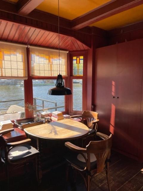 Houseboat Amstel River Studio Amsterdam Exterior photo